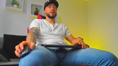 Angel Dimitri online show from 5, 10, 2025