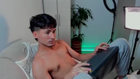 Snapshot of dimitri_targaryen chatting on 11, 1, 2025 Fabian online show from 11, 1, 2025