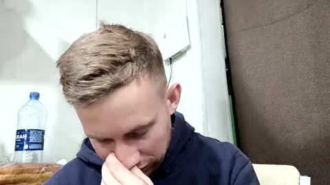 Snapshot of dimyanworld000 chatting on 2, 12, 2024 D V online show from 2, 12, 2024