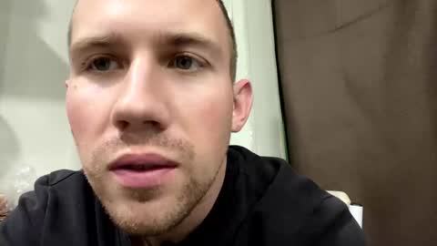 Snapshot of dimyanworld000 chatting on 4, 1, 2025 D V online show from 4, 1, 2025