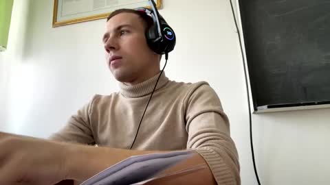 Snapshot of dimyanworld000 chatting on 5, 1, 2025 D V online show from 5, 1, 2025