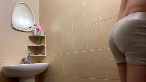 Snapshot of dimyanworld000 chatting on 20, 1, 2025 D V online show from 20, 1, 2025