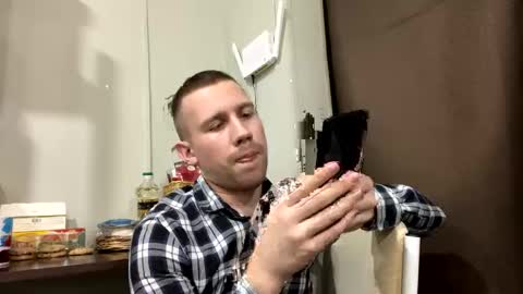 Snapshot of dimyanworld000 chatting on 3, 2, 2025 D V online show from 3, 2, 2025