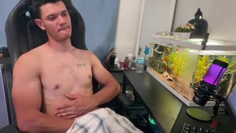 Snapshot of din_knox chatting on 1, 5, 2026 din_knox online show from 1, 5, 2026