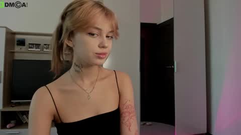 Snapshot of din_star chatting on 1, 10, 2025 Dina online show from 1, 10, 2025