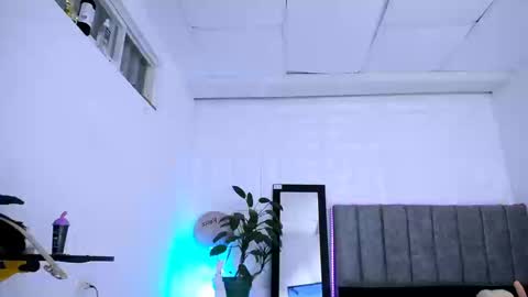 DINA online show from 23, 9, 2025