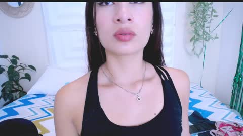 Snapshot of dina_mcry chatting on 7, 4, 2026 DINA online show from 7, 4, 2026