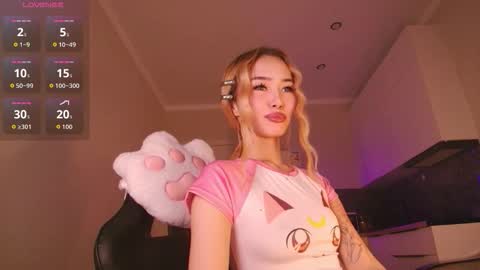 Snapshot of dion_lee9 chatting on 9, 2, 2026 Reina online show from 9, 2, 2026