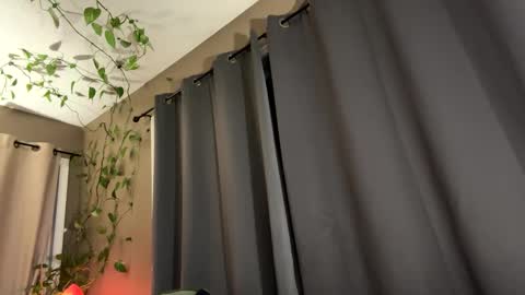 Snapshot of dionysianlove chatting on 23, 12, 2024 dionysianlove online show from 23, 12, 2024