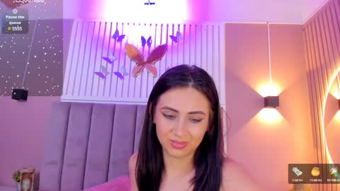 Snapshot of diosa_cristal chatting on 5, 1, 2025 Cristal online show from 5, 1, 2025