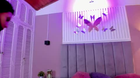 Snapshot of diosa_cristal chatting on 11, 1, 2025 Cristal online show from 11, 1, 2025