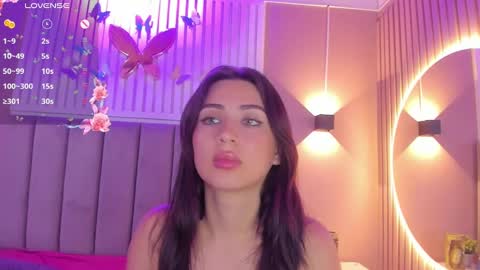 Snapshot of diosa_cristal chatting on 5, 3, 2025 Cristal online show from 5, 3, 2025