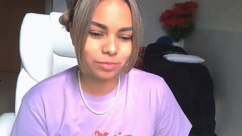 diosadeluniverso_ online show from 25, 11, 2025