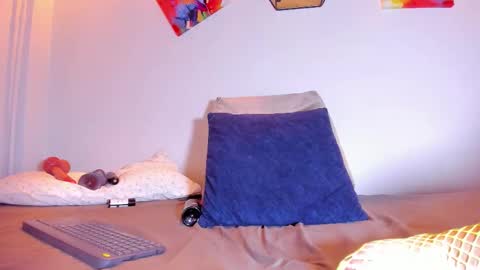 Karla  online show from 16, 12, 2025