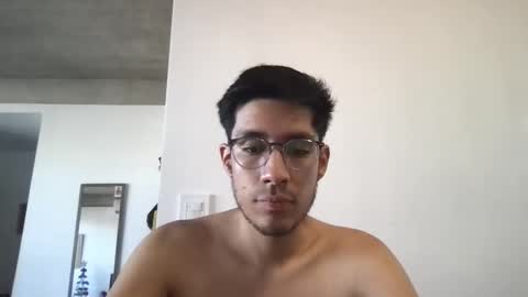 Snapshot of dioslatino chatting on 4, 12, 2025 dioslatino online show from 4, 12, 2025