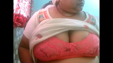 Snapshot of dipa2345 chatting on 6, 11, 2025 dipa2345 online show from 6, 11, 2025