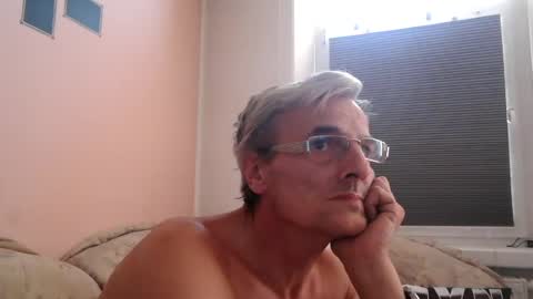 Snapshot of dirk6873 chatting on 9, 7, 2026 Adam Carla online show from 9, 7, 2026