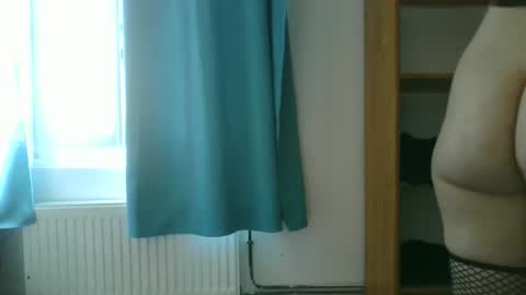 Snapshot of dirrty_girl_ chatting on 28, 9, 2025 Shelly online show from 28, 9, 2025