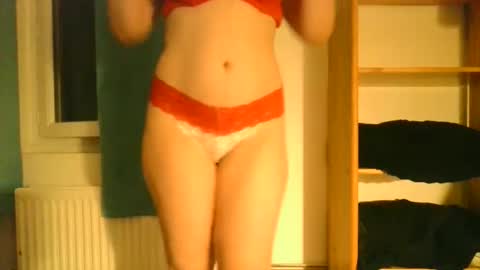 Snapshot of dirrty_girl_ chatting on 7, 10, 2025 Shelly online show from 7, 10, 2025