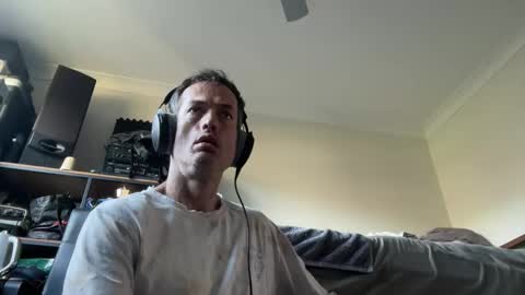 Snapshot of dirtdevildom chatting on 19, 10, 2025 dirtdevildom online show from 19, 10, 2025