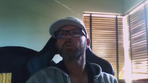 Snapshot of dirtrider15 chatting on 8, 2, 2026 dirtrider15 online show from 8, 2, 2026