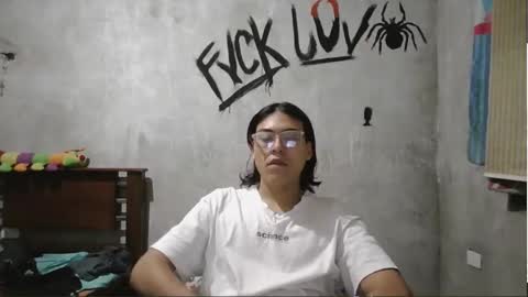 dirty model online show from 28, 3, 2026