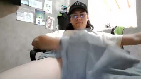 Snapshot of dirty_model chatting on 24, 5, 2026 dirty model online show from 24, 5, 2026