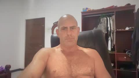 Dirtydanlondon online show from 3, 3, 2025