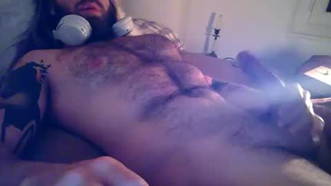 Snapshot of dirtyenrique chatting on 3, 6, 2026 dirtyenrique online show from 3, 6, 2026
