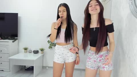 Snapshot of dirtygirls99 chatting on 7, 3, 2025 Gyna Josie online show from 7, 3, 2025