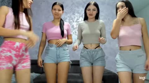 Snapshot of dirtygirls99 chatting on 4, 10, 2025 Gyna Josie online show from 4, 10, 2025