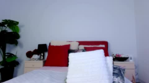 Chloe online show from 27, 3, 2026