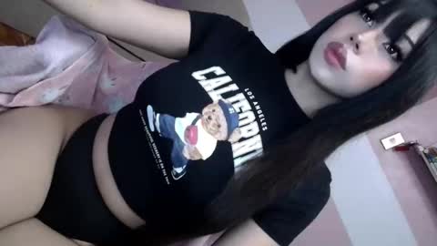 disneycum69_bella online show from 10, 2, 2026