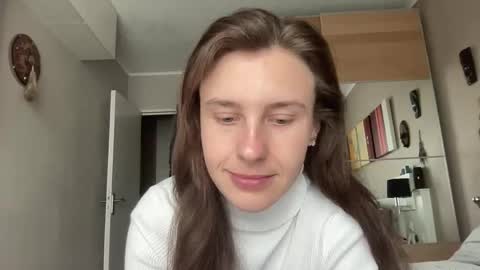 Snapshot of divine_beauty_girl chatting on 28, 1, 2025 Valerie online show from 28, 1, 2025