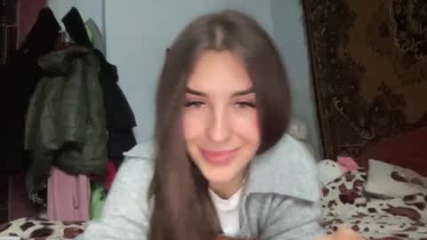 Snapshot of divine_beauty_girl chatting on 16, 2, 2025 Valerie online show from 16, 2, 2025