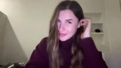 Snapshot of divine_beauty_girl chatting on 7, 3, 2025 Valerie online show from 7, 3, 2025