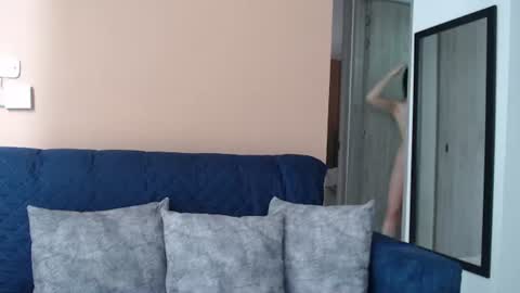 Snapshot of divineisis chatting on 1, 7, 2026 Hera online show from 1, 7, 2026