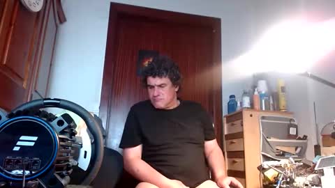 divitimido online show from 4, 2, 2026