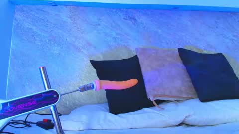 Sofia  online show from 13, 10, 2025