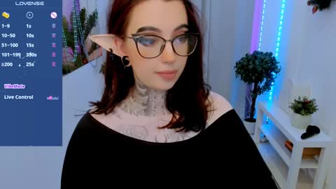 dixipixi_ online show from 12, 12, 2024