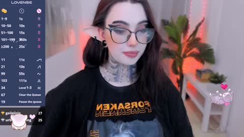 dixipixi_ online show from 31, 1, 2025