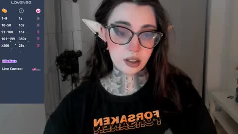 dixipixi_ online show from 19, 10, 2025