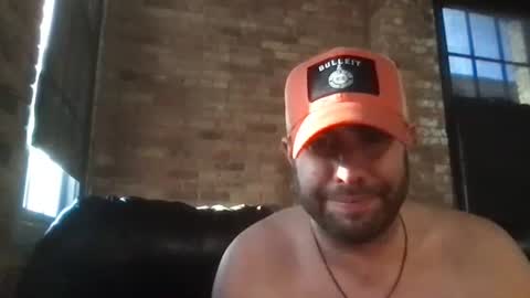 Snapshot of dj_chaterbate chatting on 11, 10, 2025 DJ Chaterbate online show from 11, 10, 2025