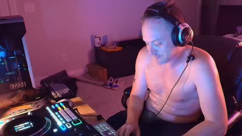Snapshot of dj_diesel_rat chatting on 12, 3, 2026 dj_diesel_rat online show from 12, 3, 2026