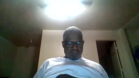 djbignuttsbrownass24 online show from 3, 10, 2025