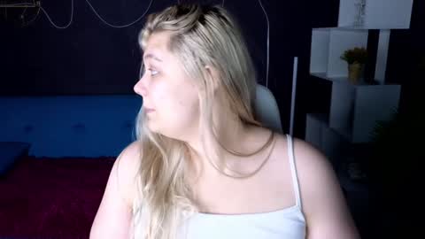 Jenia online show from 10, 12, 2024