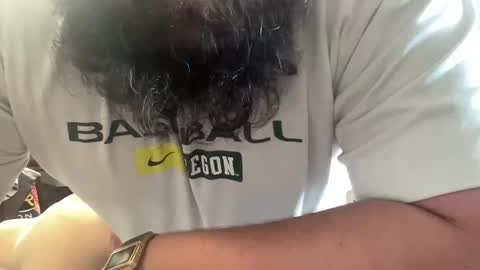 Snapshot of djfreeque chatting on 1, 3, 2025 djfreeque online show from 1, 3, 2025