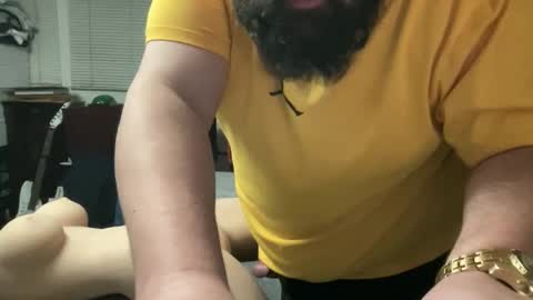 Snapshot of djfreeque chatting on 17, 12, 2025 djfreeque online show from 17, 12, 2025