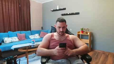 STR8 BOYv online show from 6, 3, 2025