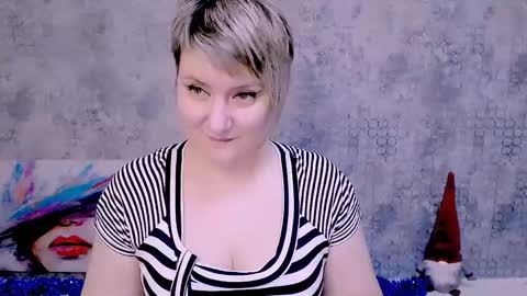 Snapshot of djullia chatting on 5, 1, 2025 djullia online show from 5, 1, 2025